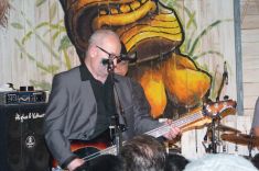© Copyright by Bee Bop Rebels © by Bee Bop Rebels