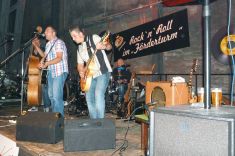 © Copyright by Bee Bop Rebels © by Bee Bop Rebels